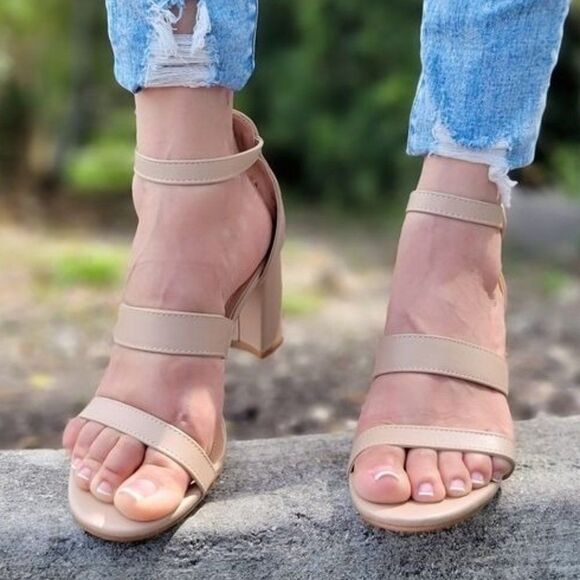 Womens Triple Straps Low Chunky Heels Sandals Nude Color - Picture 1 of 4